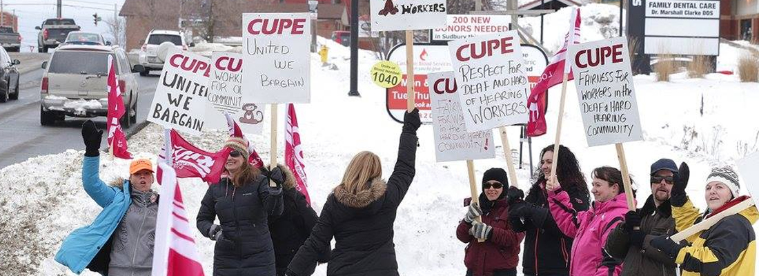 Striking workers at the Canadian Hearing Society take to the airwaves with new radio ad